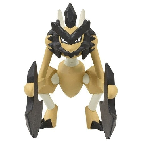 Kleavor Mini Figure (6x8x4 cm/25 g)  Pokemon Center Japan2